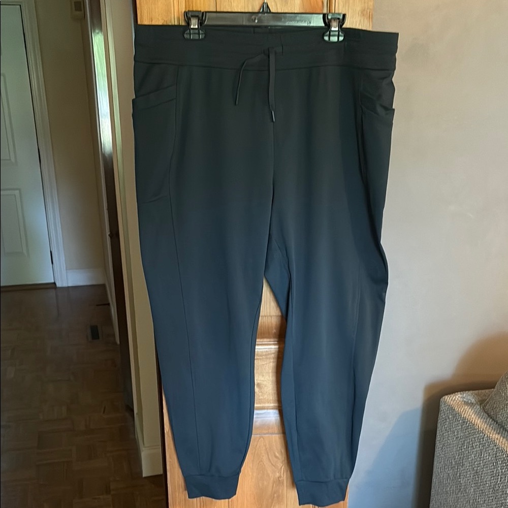 32 Degrees Black Sweatpants Joggers